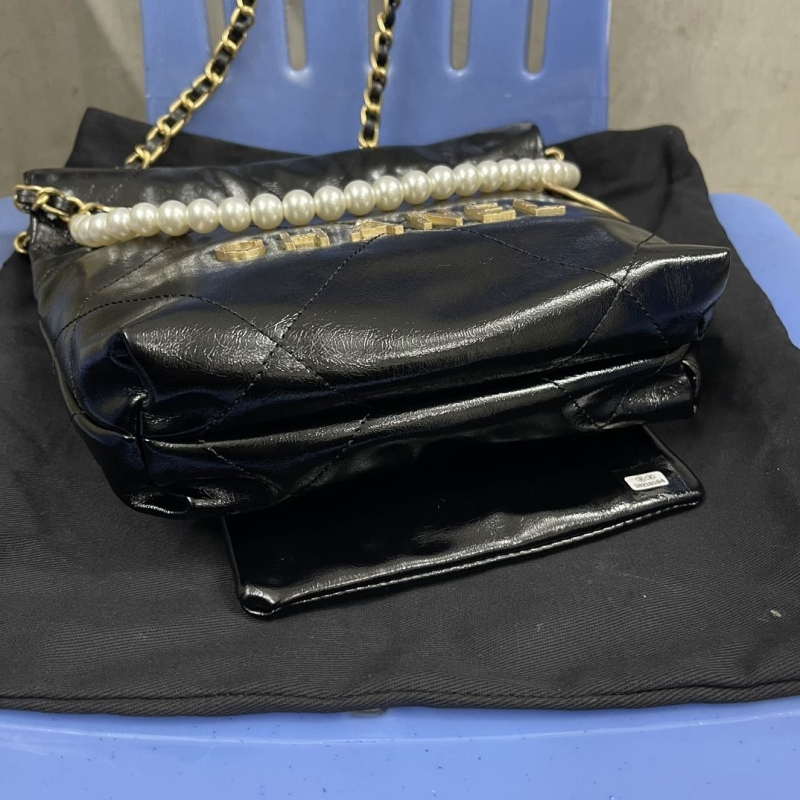 Ch**el hobo 22 bags